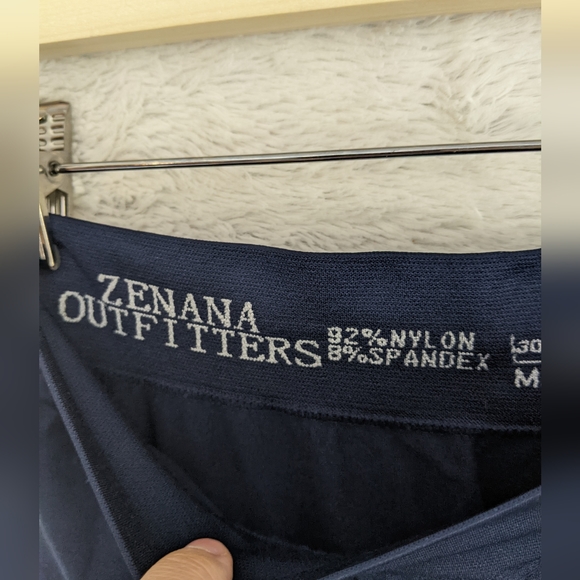 Lot of 2: Zenana Outfitters L/XL Leggings, Black and Navy, Like New Condition - Picture 3 of 9
